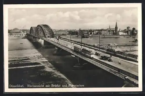 AK Düsseldorf, Rheinansicht mit Brücke, Strassenbahn