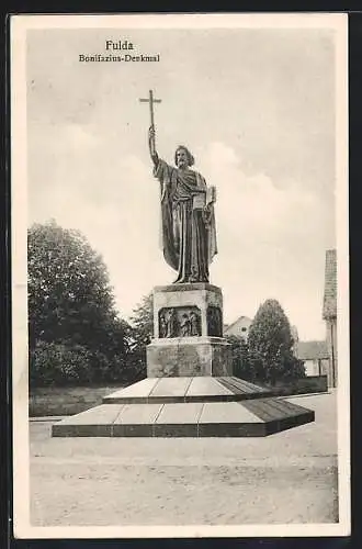 AK Fulda, Am Bonifazius-Denkmal