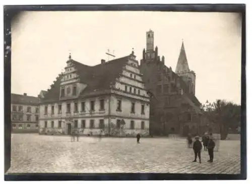 Fotografie W. Apel, Berlin, Ansicht Sommerfeld / Neumark, Marktplatz mitt Rathaus