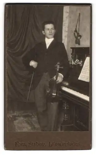 Fotografie Emil Schmid, Ludwigsburg, junger Mann mit Geige / Violine nebst Klavier, Musiker