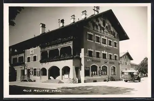 AK Reutte /Tirol, Postamt und Hotel Post