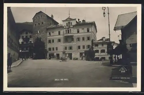 AK Zell am See, Ortsplatz mit Kesselfall Alpenhaus GmbH