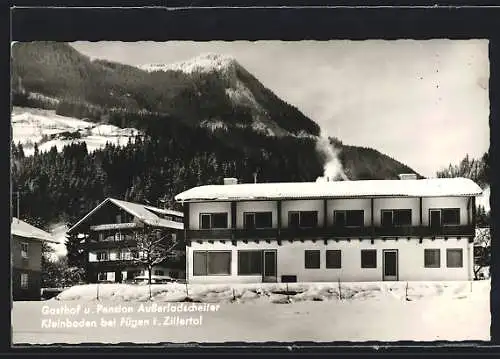 AK Fügen, Kleinboden, Gasthof und Pension Ausserladscheiter im Schnee