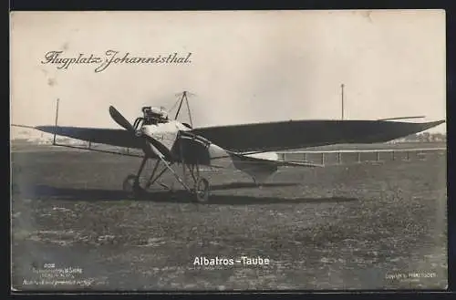 Foto-AK Sanke Nr. 202: Berlin, Flugzeug des Typs Albatros-Taube auf dem Flugplatz Johannisthal