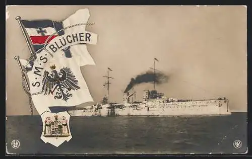 AK Kriegsschiff S.M.S. Blücher unter Volldampf durchs Meer gleitend, Reichskriegsflagge