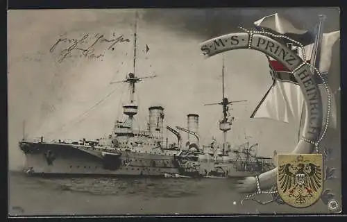 AK Kriegsschiff S.M.S. Prinz Heinrich nebst einiger Beiboote vor Anker liegend, Reichskriegsflagge