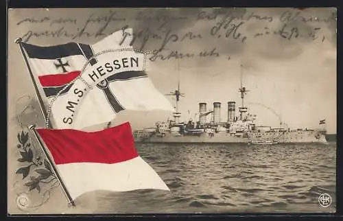 AK Kriegsschiff S.M.S. Hessen nebst einem Beiboot auf der See treibend, Reichskriegsflagge
