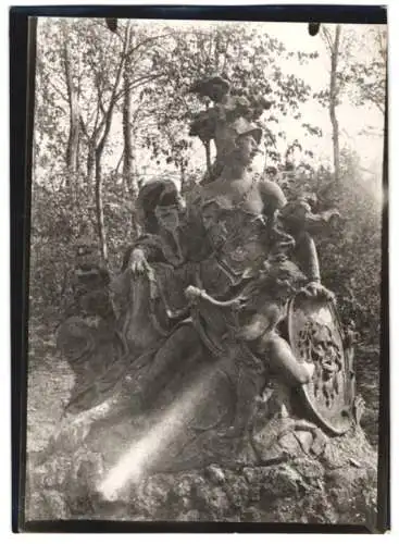 Fotografie W. Apel, Berlin, Ansicht Veitshöchheim, Statuen-Gruppe im Schlossgarten