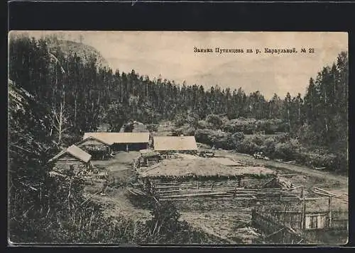 AK Krasnoyarsk, Kleine Siedlung im Waldgebiet
