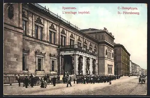 AK St. Petersbourg, L`ermitage imperial mit Soldaten