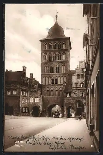 AK Lübeck, Strassenpartie am Burgtor