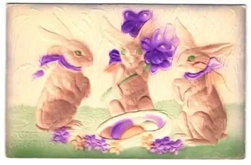 Präge-Airbrush-AK Drei Osterhasen mit Veilchen und bunten Eiern