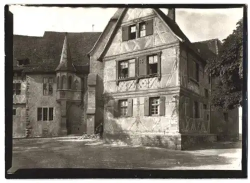 Fotografie W. Apel, Berlin, Ansicht Tauberbischofsheim, Fachwerkhaus am Schloss