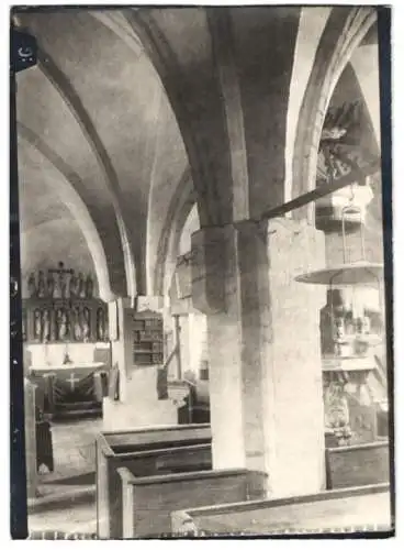 Fotografie W. Apel, Berlin, Ansicht Pechüle, Säulen in der Dorfkirche