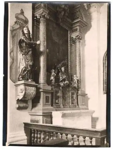 Fotografie W. Apel, Berlin, Ansicht Abenberg, Heiligenbildnisse im Kloster Marienburg
