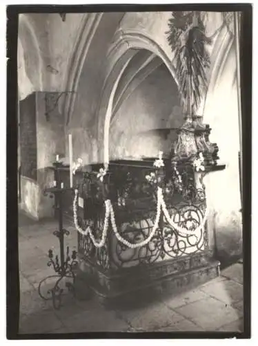 Fotografie W. Apel, Berlin, Ansicht Chiemsee, Altar im Kloster Frauenchiemsee
