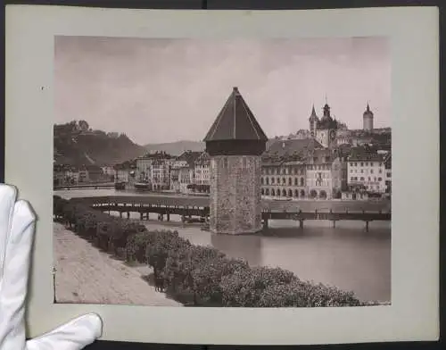 Fotografie Lichtdruck unbekannter Fotograf, Ansicht Luzern, Wasserthurm mit Blick auf die Stadt, Gasthaus zur Mostrose
