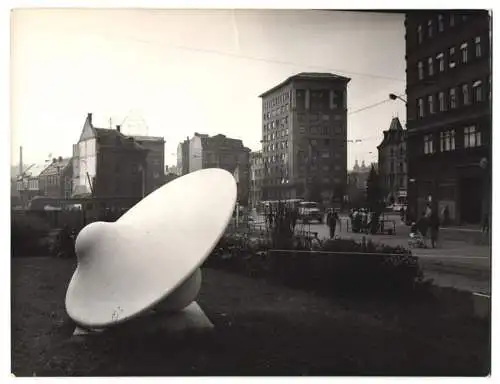 41 Fotografien Vit Jon, Ansicht Liberec / Reichenberg, Ausstellung: Socha a mesto Liberec 1969, Statuen in der Stadt