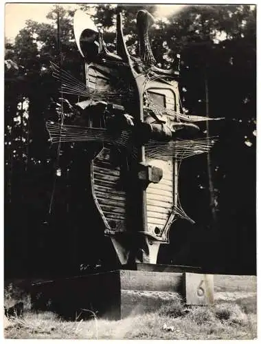 41 Fotografien Vit Jon, Ansicht Liberec / Reichenberg, Ausstellung: Socha a mesto Liberec 1969, Statuen in der Stadt