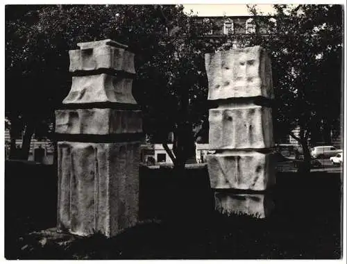 41 Fotografien Vit Jon, Ansicht Liberec / Reichenberg, Ausstellung: Socha a mesto Liberec 1969, Statuen in der Stadt