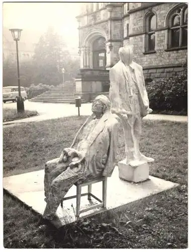 41 Fotografien Vit Jon, Ansicht Liberec / Reichenberg, Ausstellung: Socha a mesto Liberec 1969, Statuen in der Stadt