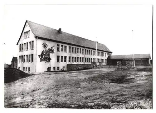 4 Fotografien Hans H. Luhn, Bad Kreuznach, Ansicht Kastellaun / Hunsrück, Realschule, Klassenzimmer, Treppenaufgang u.a.
