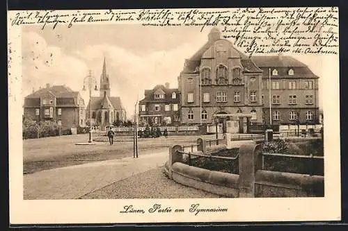 AK Lünen, Strassenpartie am Gymnasium mit Kirche