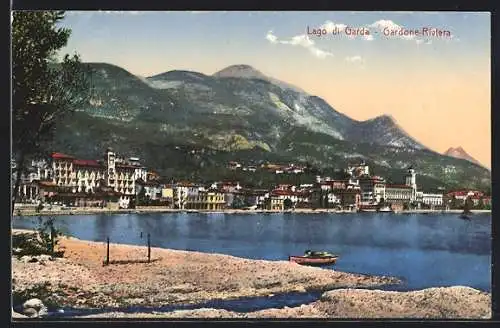 AK Gardone Riviera /Lago di Garda, Ortsansicht mit See