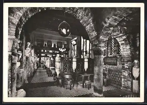 AK Roma, Ristorante Dalla Rupe Tarpea alle Grotte di Enotria, Via Vittorio Veneto 13