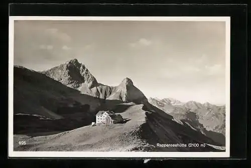 AK Rappenseehütte, Berghütte im Hochgebirge