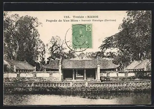 AK Hanoi, Pagode de Van Mieu