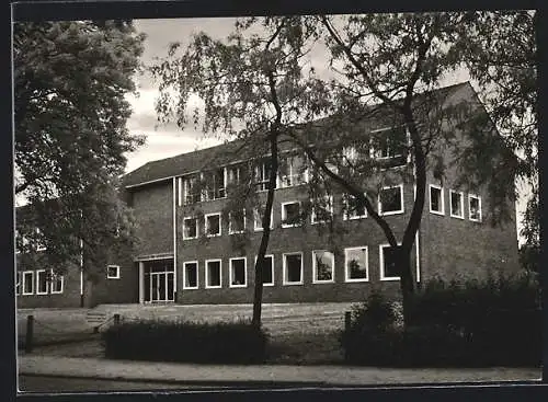AK Neumünster /Holst., Grosses Gebäude