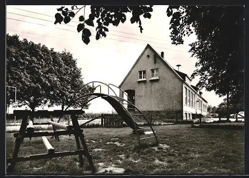 AK Soest-Deiringsen, Wohngebäude am Kinderspielplatz