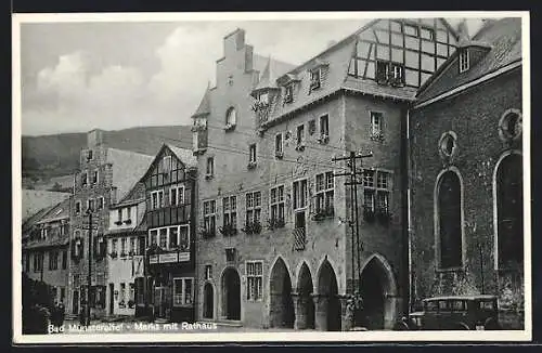 AK Bad Münstereifel, Markt mit Gasthaus Zum Ratskeller und Rathaus