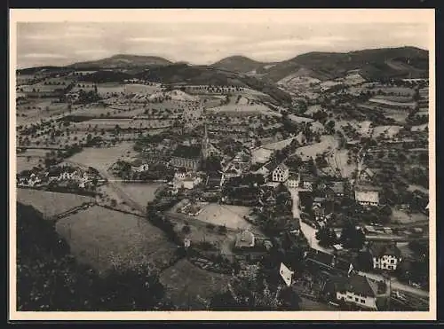 AK Oberharmersbach /Badischer Schwarzwald, Teilansicht mit Kirche