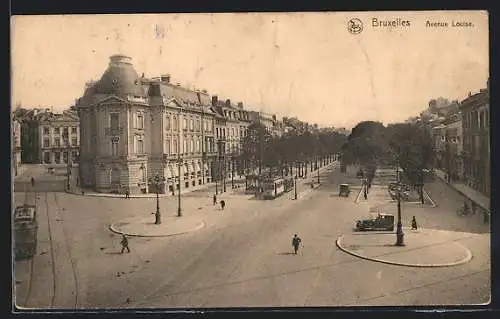 AK Bruxelles, Avenue Louise, Strassenpartie mit Strassenbahn