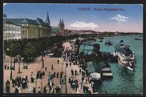 AK Köln, Passanten auf dem Kaiser-Friedrich-Ufer, Ausflugsboot