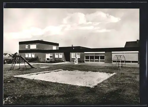 AK Westerhausen / Melle, Gebäudeansicht mit Kinderspielplatz