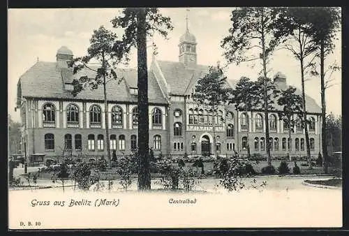 AK Beelitz / Mark, Kleiner Park vor dem Centralbad
