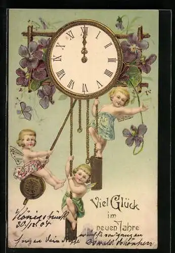 AK Kleine Elfen schaukeln auf dem Pendel einer Uhr