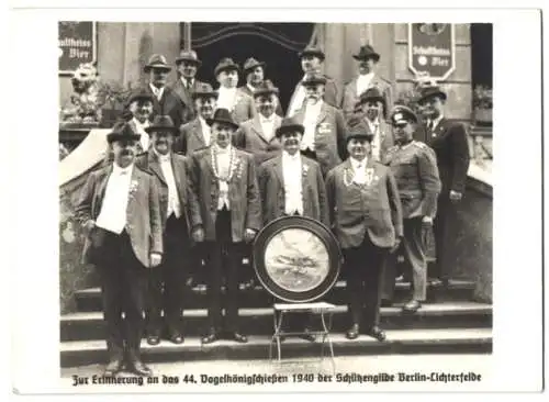 Fotografie unbekannter Fotograf, Ansicht Berlin-Lichterfelde, 44. Vogelkönigschiessen 1940 Schützengilde Lichterfelde