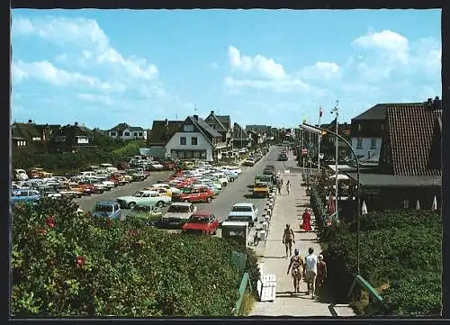 AK Wenningstedt auf Sylt, Nordseebad, Berthin-Bleeg-Strasse mit Nordübergang