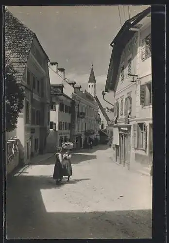 AK Bad Aussee, Strassenpartie mit Hutmacher