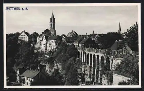 AK Rottweil a. N., Ortsansicht m. Brücke u. Rathaus