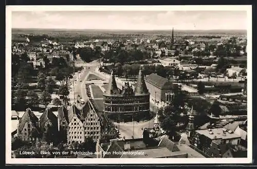 AK Lübeck, Blick von der Petrikirche auf den Holstentorplatz