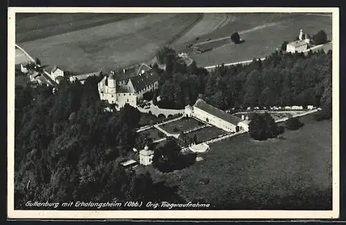 AK Guttenburg /Obb., Fliegeraufnahme der Burg mit Erholungsheim