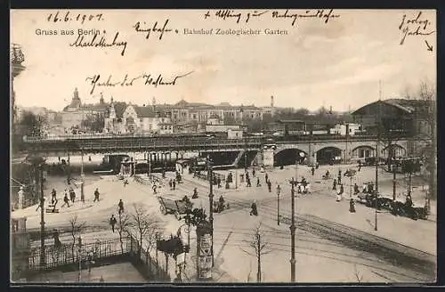 AK Berlin-Charlottenburg, Bahnhof Zoologischer Garten, Litfasssäule, Pferdekutsche