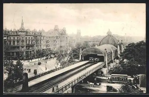 AK Berlin-Schöneberg, Hochbahn am Bahnhof Nollendorfplatz, U-Bahn, Strassenbahn, Kutsche