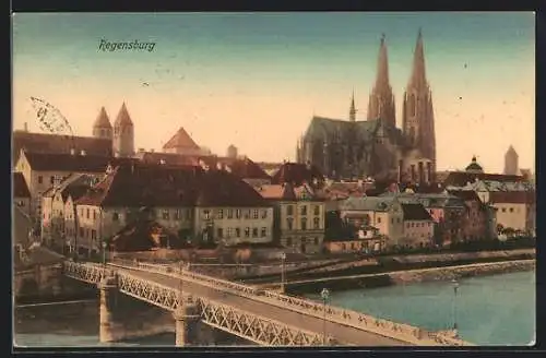 AK Regensburg, Ortsansicht über die Brücke