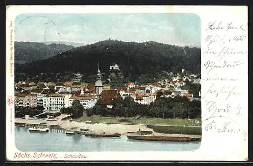 AK Schandau /Sächs. Schweiz, Ortsansicht mit Kirche u. Booten am Flussufer